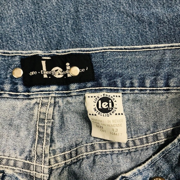 LEI Junior's 13 Blue Jeans Suspender Button Wide Leg Light Wash Denim Flaw A - Picture 2 of 6